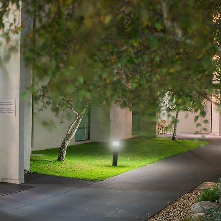 Quest Flemington Aparthotel Melbourne Exterior foto