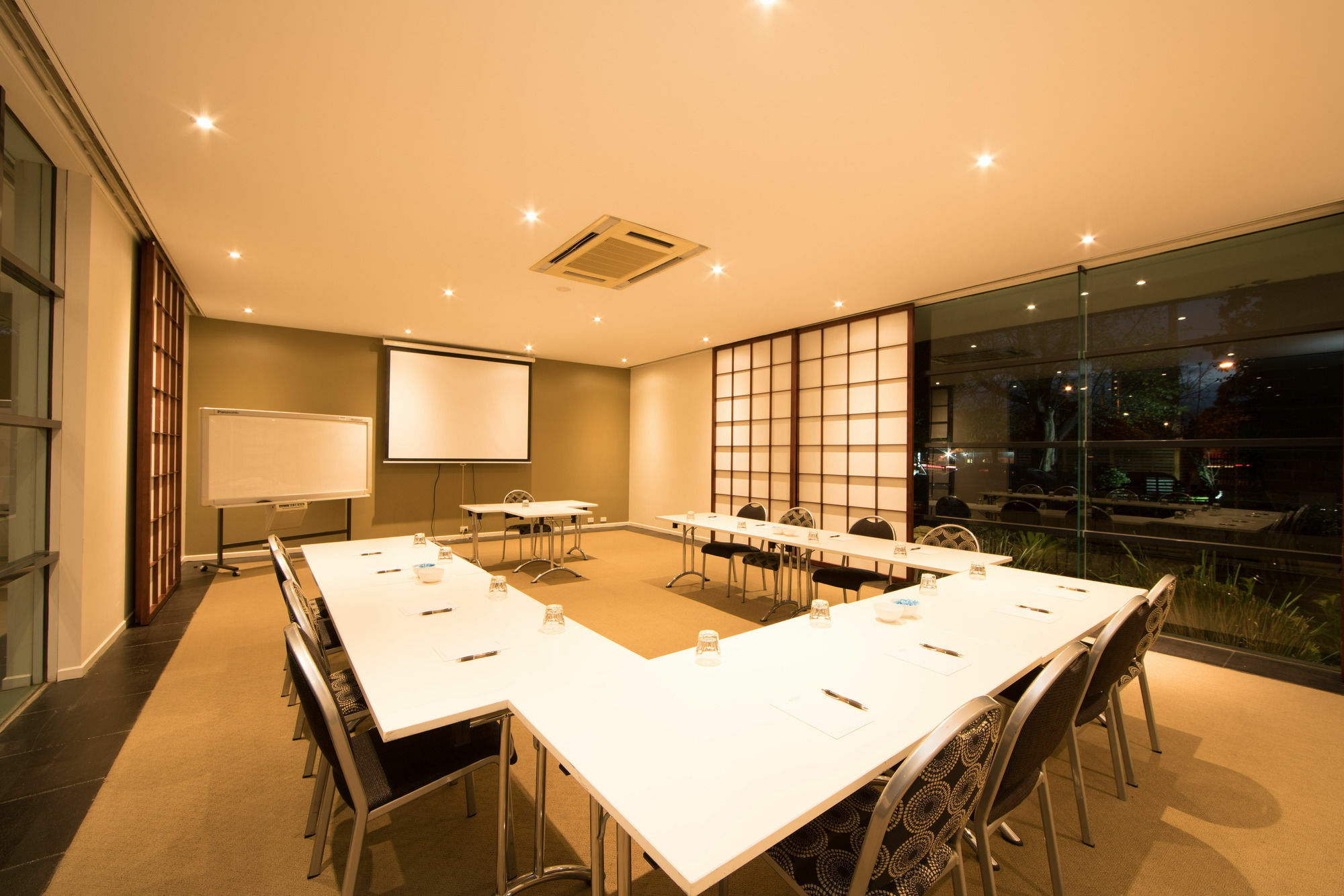 Quest Flemington Aparthotel Melbourne Exterior foto